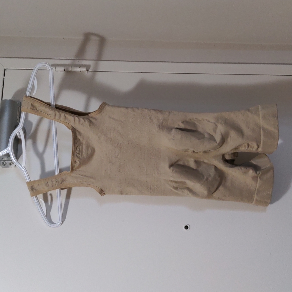 Shapewear - Picture 2 of 3